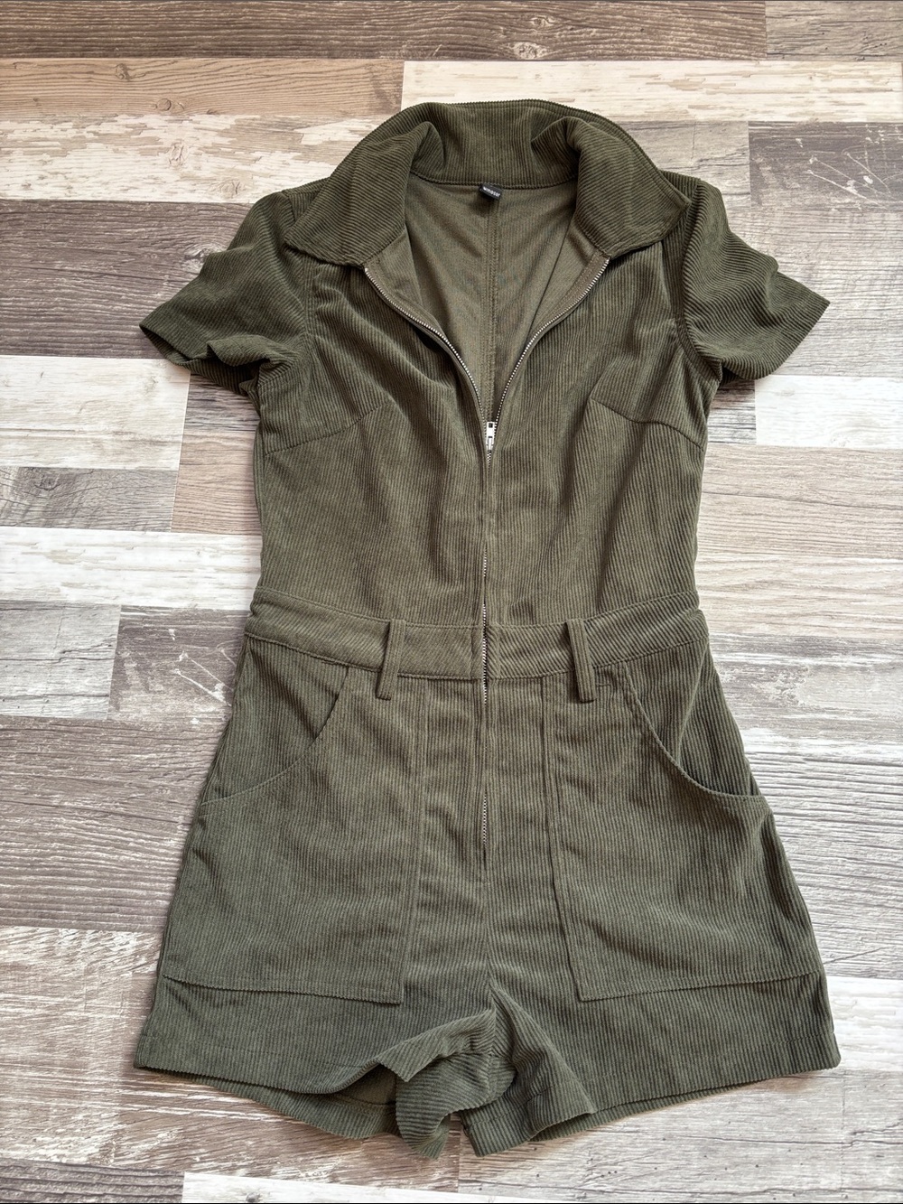 Olive Green Short-Sleeve Corduroy Romper Jacket